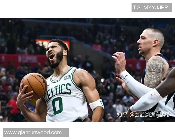 凯尔特人队成功战胜快船队，近期表现备受赞誉